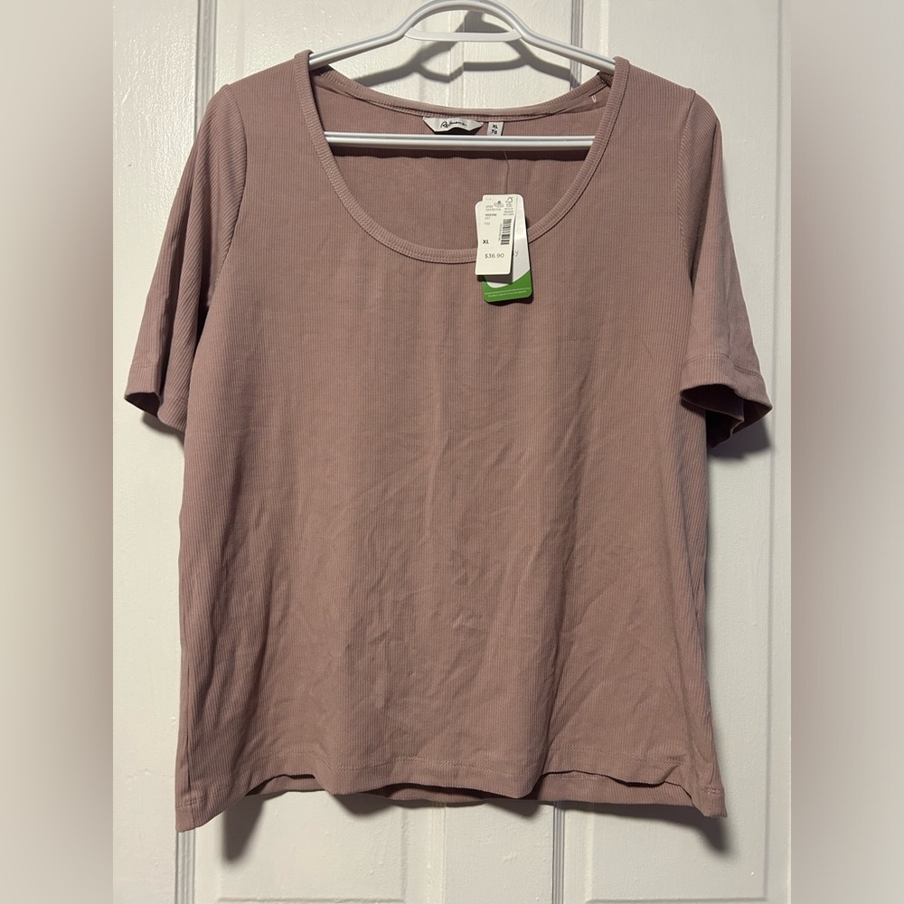 NWT! Pearly pink T-shirt